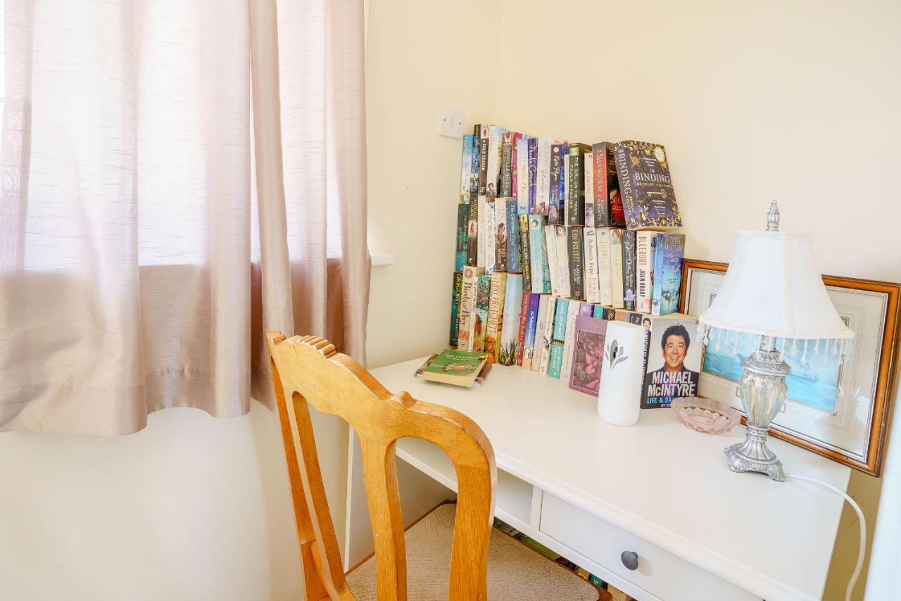 Ash Cottage Llantwit Major Bagian luar foto
