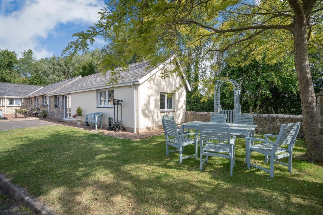 Ash Cottage Llantwit Major Bagian luar foto